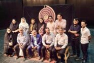 بمناسبت هفته فرهنگی اهرم برگزار شد، اجرای نمایشنامه خوانی “شبیخون” در اهرم