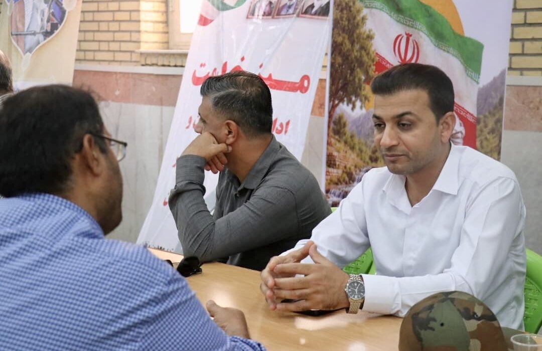 برگزاری «میز خدمت» شهرداری و شورای اهرم در مصلی نماز جمعه